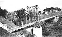 Spruce Street Suspension Bridge